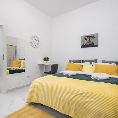 Sunset-Apartment Bucureşti Ngoại thất bức ảnh